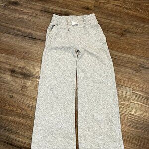 Abercrombie Kids Essential Wide Leg Sweatpants Size 7/8